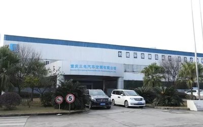 两江湖畔风云起，翠渝蝶变展新颜——生态与技术的完美融合